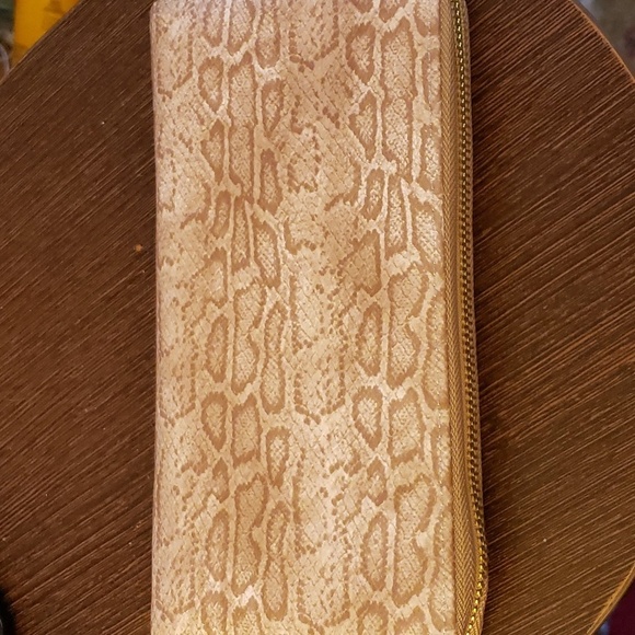 WOZEAH RFID Blocking PU Leather Zip Around Wallet Clutch Faux Snake Cuban Sand - Picture 2 of 12